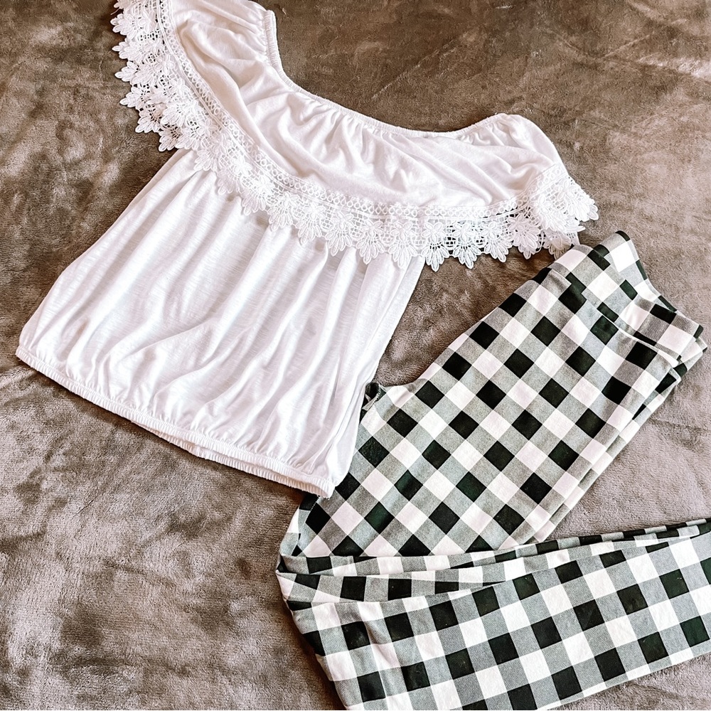 Paper Tee top & forever 21 pants